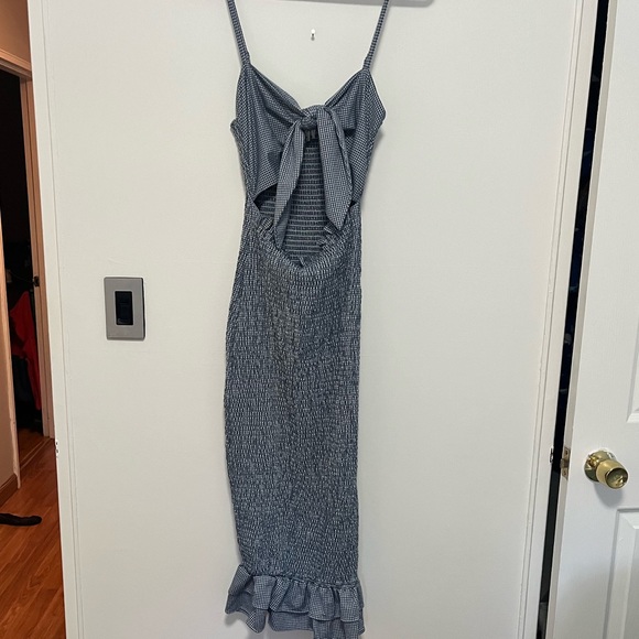 Gingham Maternity Dress - Picture 2 of 3